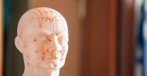 découvrez l'acupression, une pratique millénaire qui libère les tensions et favorise le bien-être en stimulant les points d'acupuncture à travers des pressions douces. explorez ses bienfaits pour votre santé physique et mentale, et apprenez comment intégrer cette technique relaxante dans votre quotidien.