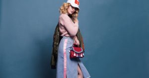 découvrez les dernières tendances de la mode, des conseils de style et des astuces pour créer des looks uniques. restez élégant et à la pointe de la mode avec nos sélections de vêtements, accessoires et inspirations.