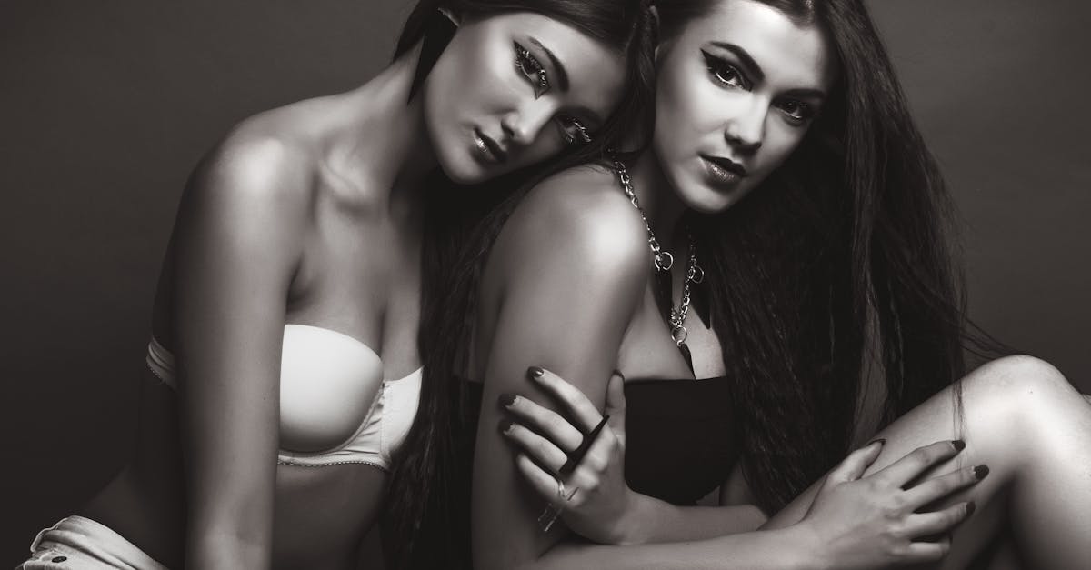 découvrez notre collection de lingerie élégante et confortable, conçue pour sublimer votre féminité. que vous cherchiez des ensembles raffinés ou des pièces séduisantes, trouvez le style qui vous correspond et faites-vous plaisir avec notre sélection de couleurs et de tailles.