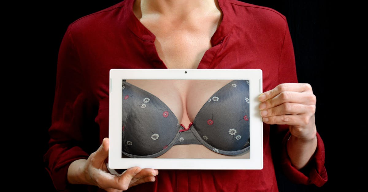 découvrez notre collection de lingerie élégante et séduisante, conçue pour sublimer votre silhouette et vous faire sentir confiante. des ensembles raffinés aux détails délicats, trouvez la pièce parfaite pour chaque occasion.