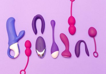 découvrez notre sélection de sex toys de qualité pour pimenter vos moments intimes. explorez une gamme variée allant des stimulateurs aux accessoires érotiques pour satisfaire tous vos désirs. sautez le pas vers une nouvelle expérience de plaisir!